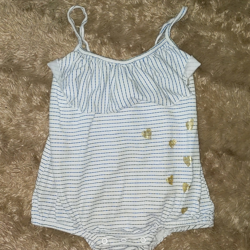 SOLD 🌺4/$15 striped Romper with gold details 6 mo